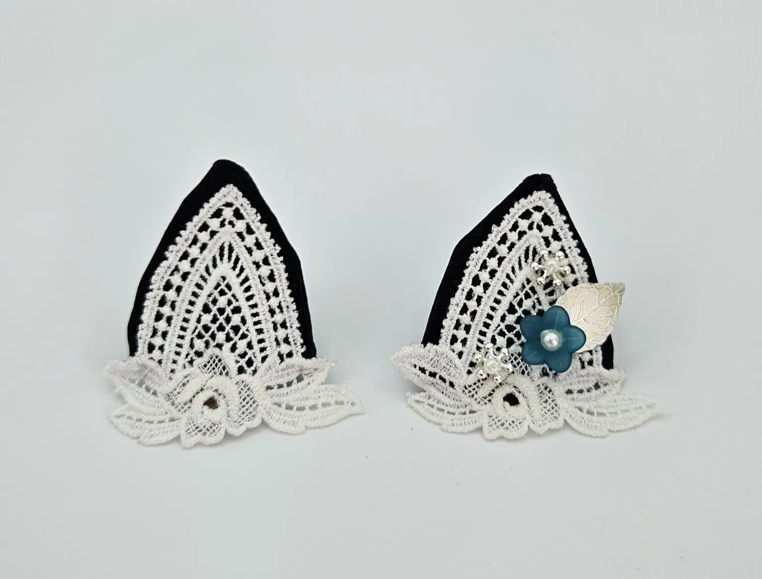Paire d'oreille en dentelle